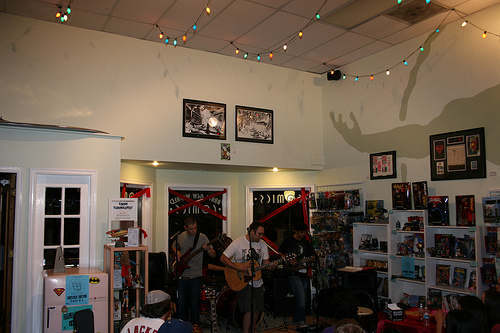 Singles Singles night at Brave New World!
