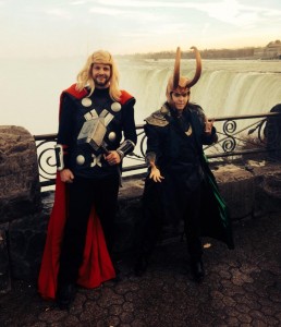 Thor and Loki at Niagara Falls (2)