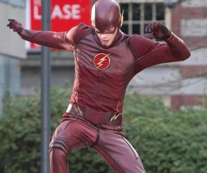 flash-set-costume2-d92d6